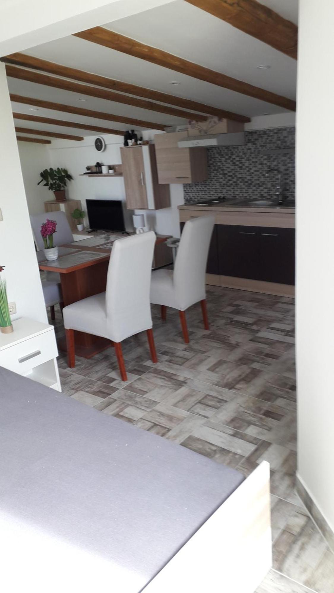 Apartments Miocic Ražanac Eksteriør billede